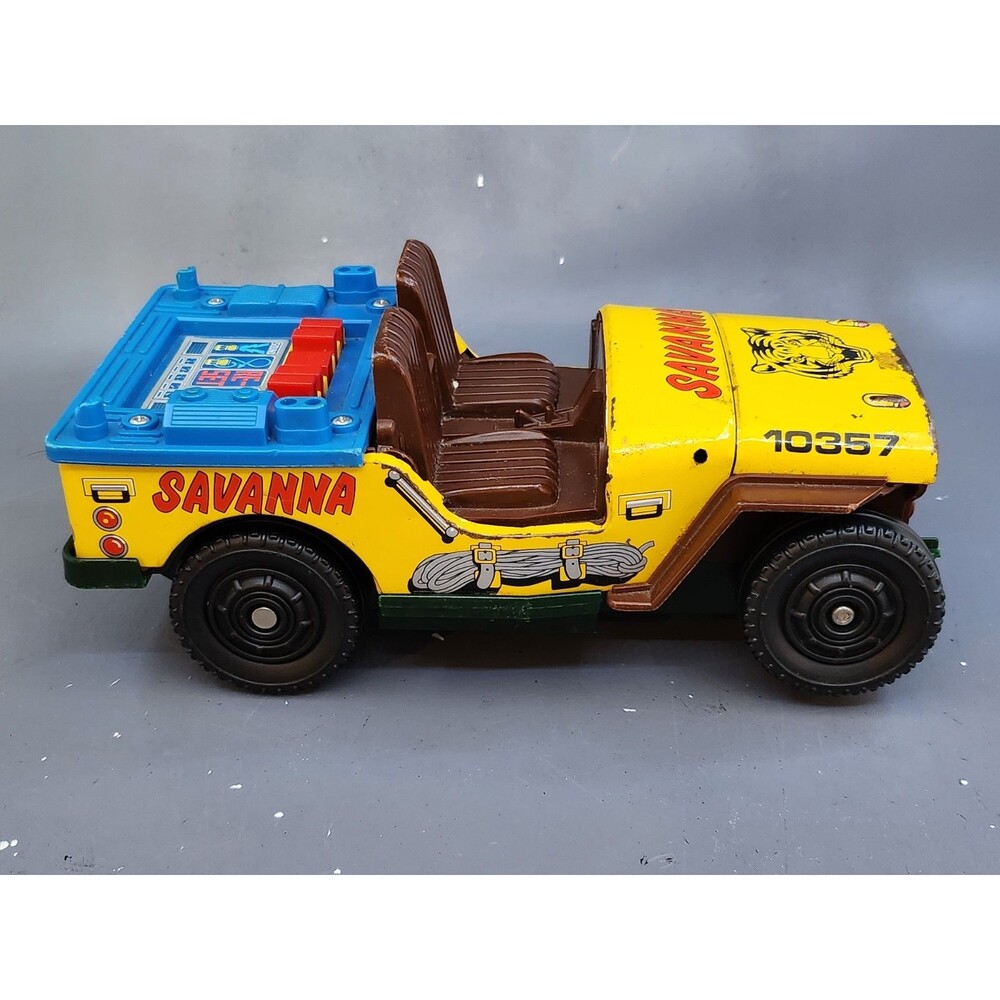 Vintage Japan Savanna Jeep 10357 Tin/Plastic Toy Car - FOR PARTS / REPAIR ONLY